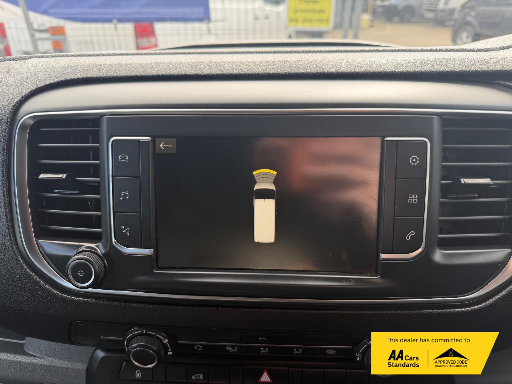 Vauxhall Vivaro 2.0 Turbo D 3100 Elite Panel Van 5dr Diesel Auto L1 H1 Euro 6 (s/s) (180 ps)