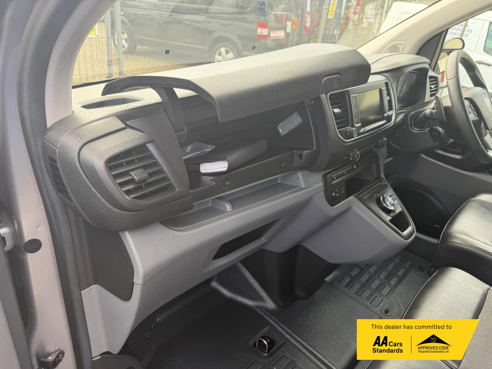 Vauxhall Vivaro 2.0 Turbo D 3100 Elite Panel Van 5dr Diesel Auto L1 H1 Euro 6 (s/s) (180 ps)