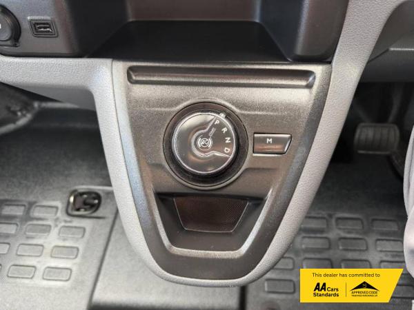 Vauxhall Vivaro 2.0 Turbo D 3100 Elite Panel Van 5dr Diesel Auto L1 H1 Euro 6 (s/s) (180 ps)