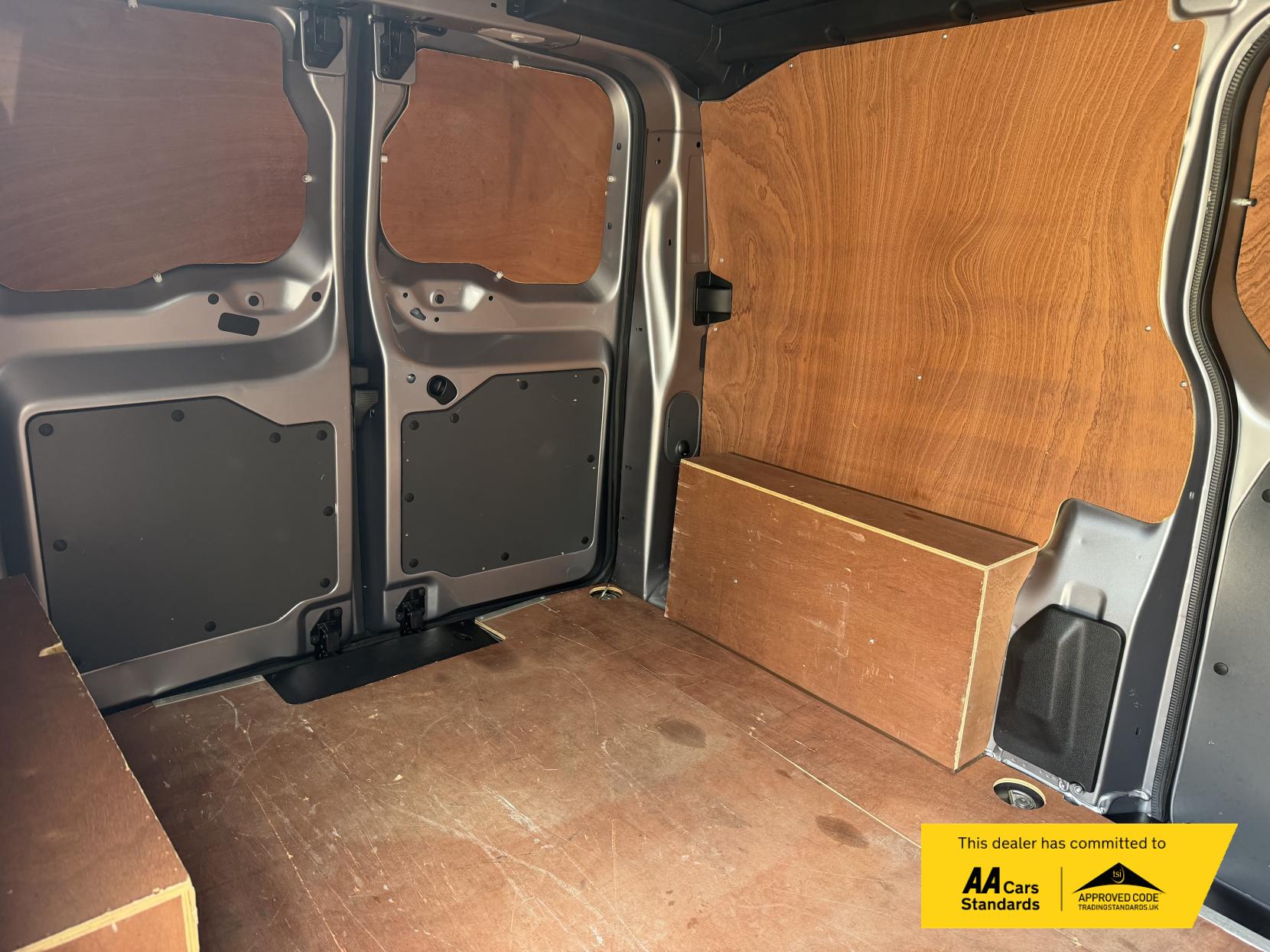 Vauxhall Vivaro 2.0 Turbo D 3100 Elite Panel Van 5dr Diesel Auto L1 H1 Euro 6 (s/s) (180 ps)