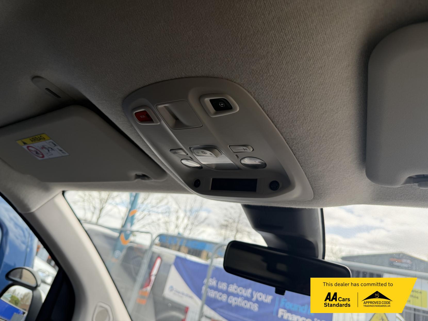 Vauxhall Vivaro 2.0 Turbo D 3100 Elite Panel Van 5dr Diesel Auto L1 H1 Euro 6 (s/s) (180 ps)