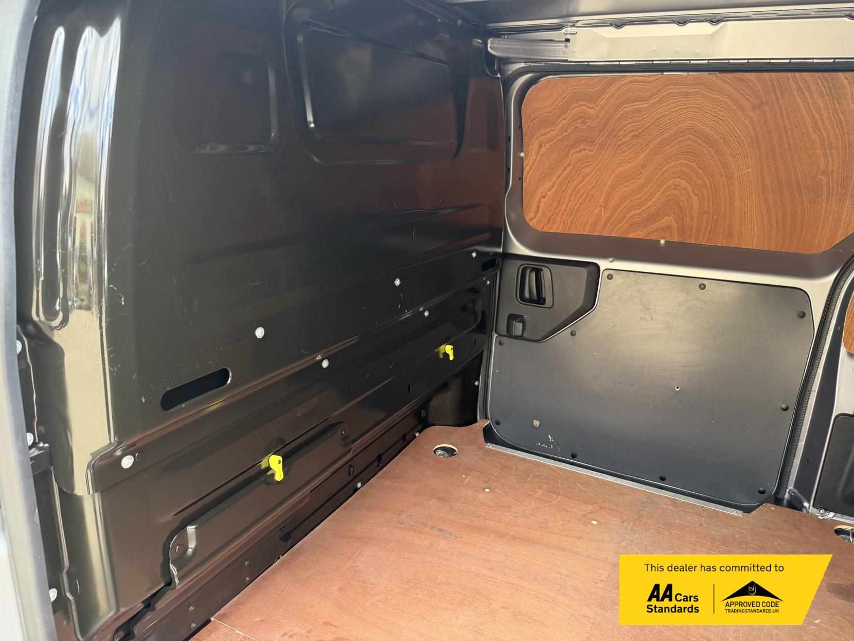 Vauxhall Vivaro 2.0 Turbo D 3100 Elite Panel Van 5dr Diesel Auto L1 H1 Euro 6 (s/s) (180 ps)