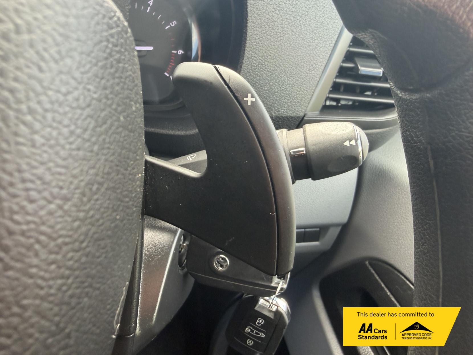 Vauxhall Vivaro 2.0 Turbo D 3100 Elite Panel Van 5dr Diesel Auto L1 H1 Euro 6 (s/s) (180 ps)