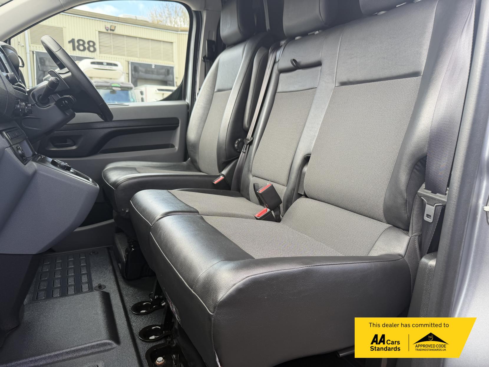 Vauxhall Vivaro 2.0 Turbo D 3100 Elite Panel Van 5dr Diesel Auto L1 H1 Euro 6 (s/s) (180 ps)