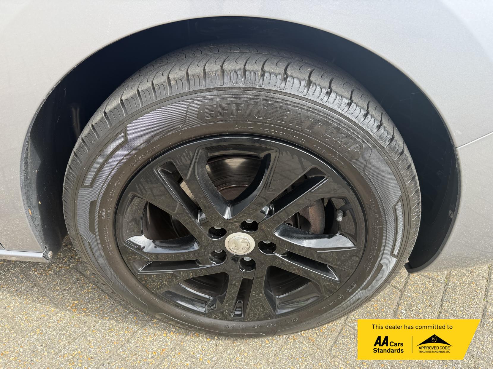 Vauxhall Vivaro 2.0 Turbo D 3100 Elite Panel Van 5dr Diesel Auto L1 H1 Euro 6 (s/s) (180 ps)