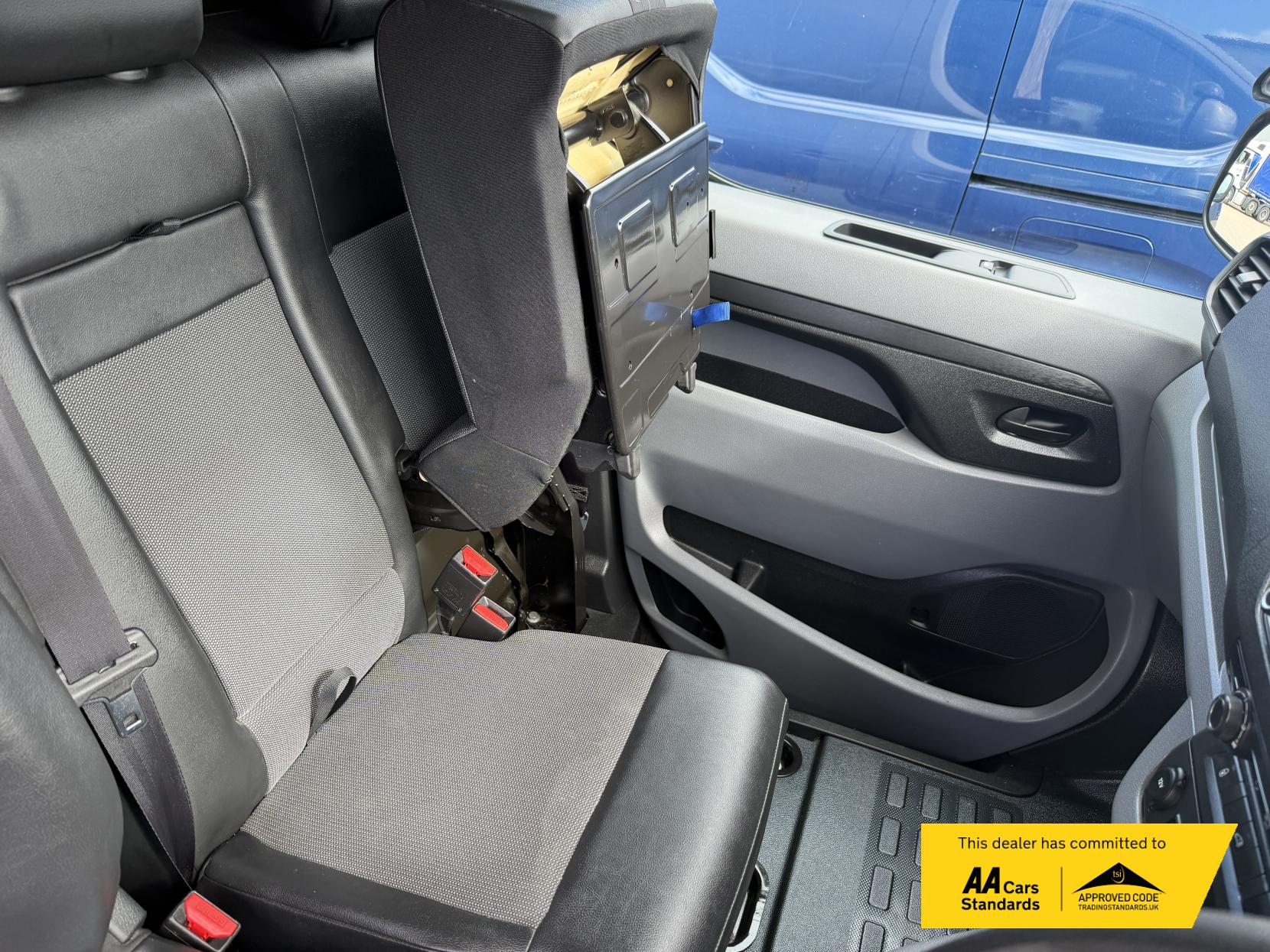 Vauxhall Vivaro 2.0 Turbo D 3100 Elite Panel Van 5dr Diesel Auto L1 H1 Euro 6 (s/s) (180 ps)