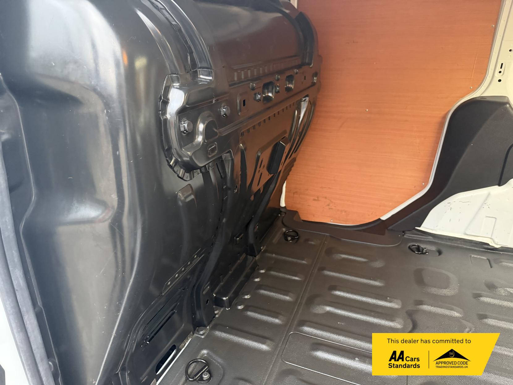 Ford Transit Connect 1.5 TDCi 200 Trend Panel Van 5dr Diesel Manual L1 H1 (124 g/km, 99 bhp)