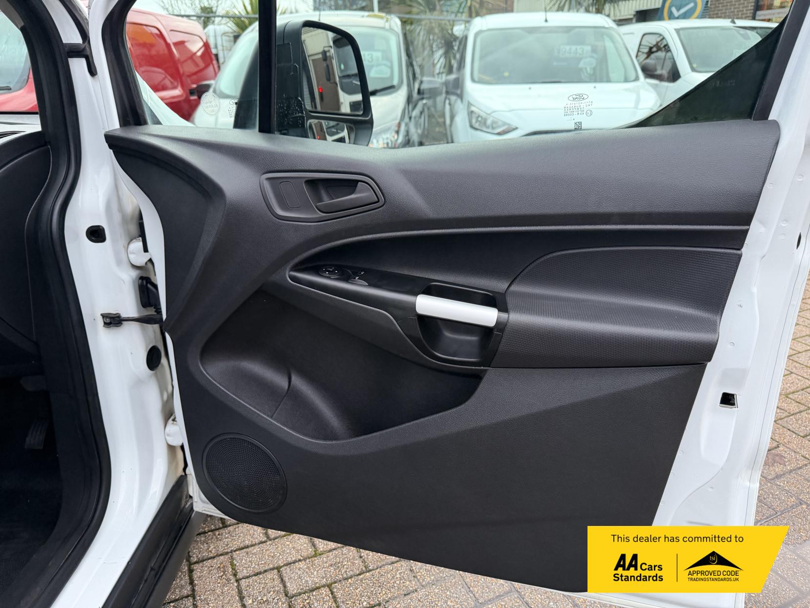 Ford Transit Connect 1.5 TDCi 200 Trend Panel Van 5dr Diesel Manual L1 H1 (124 g/km, 99 bhp)