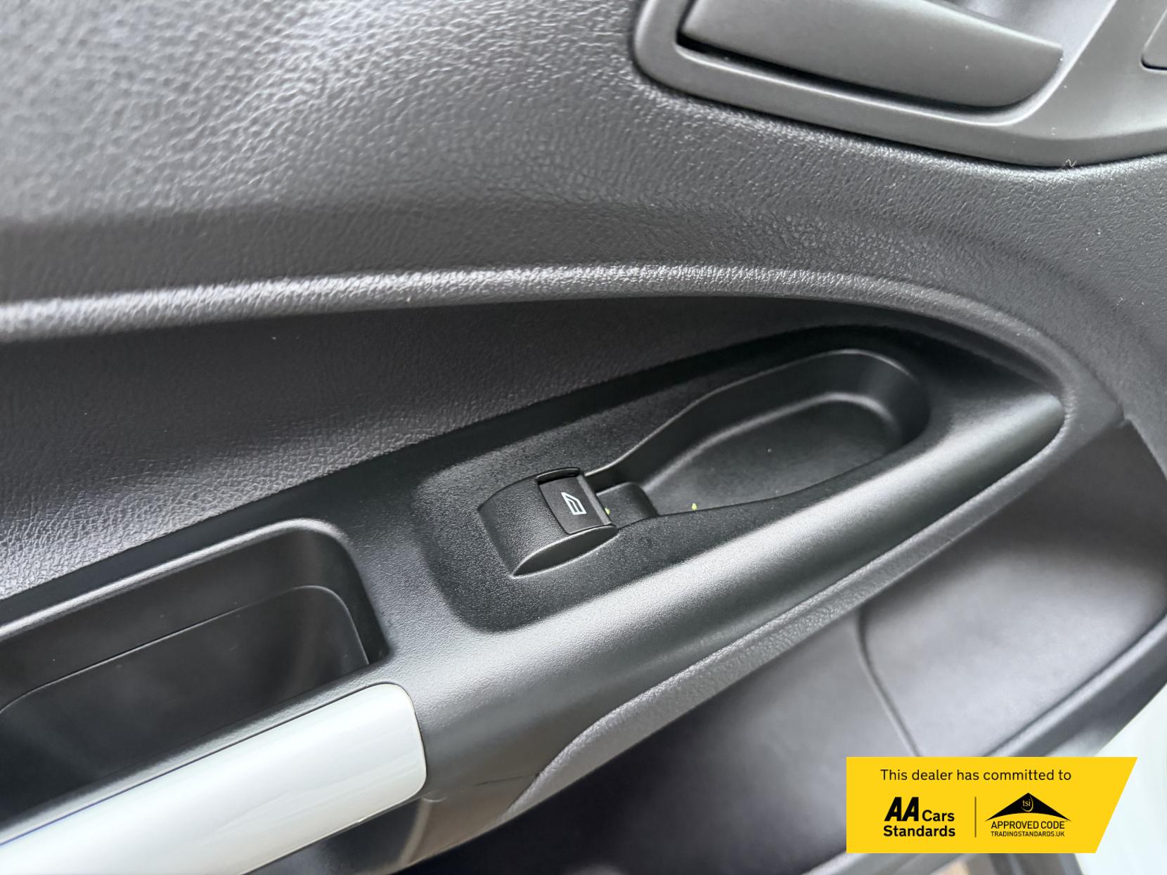 Ford Transit Connect 1.5 TDCi 200 Trend Panel Van 5dr Diesel Manual L1 H1 (124 g/km, 99 bhp)