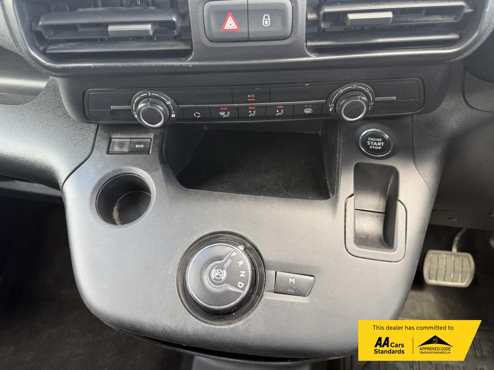 2021 Vauxhall Combo 1.5 Turbo D 2300 Edition Panel Van 4dr Diesel Auto L2 H1 Euro 6 (s/s) (130 ps) - Thumbnail 30