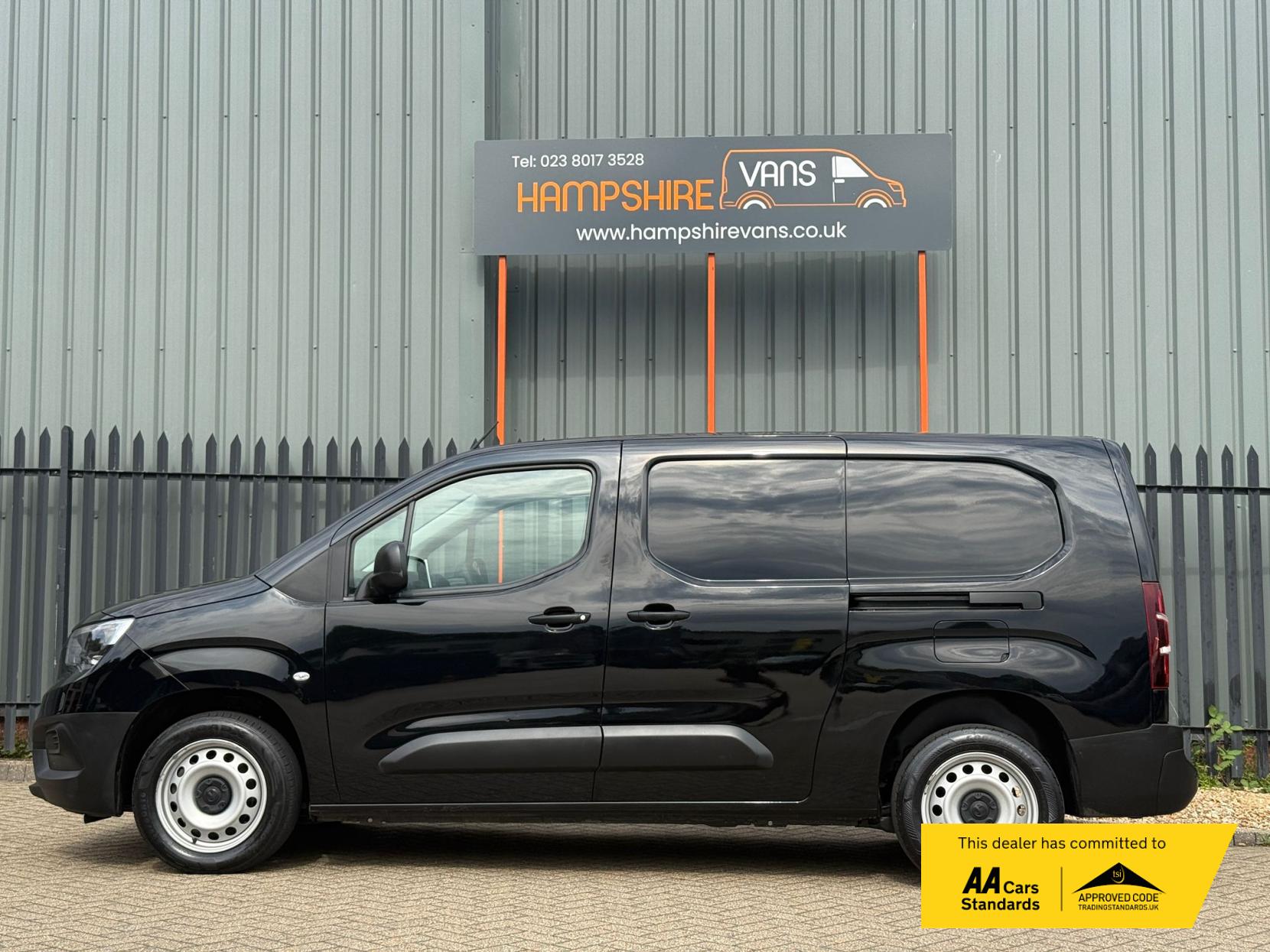 Vauxhall Combo 1.5 Turbo D 2300 Dynamic Panel Van 4dr Diesel Manual L2 H1 Euro 6 (100 ps)