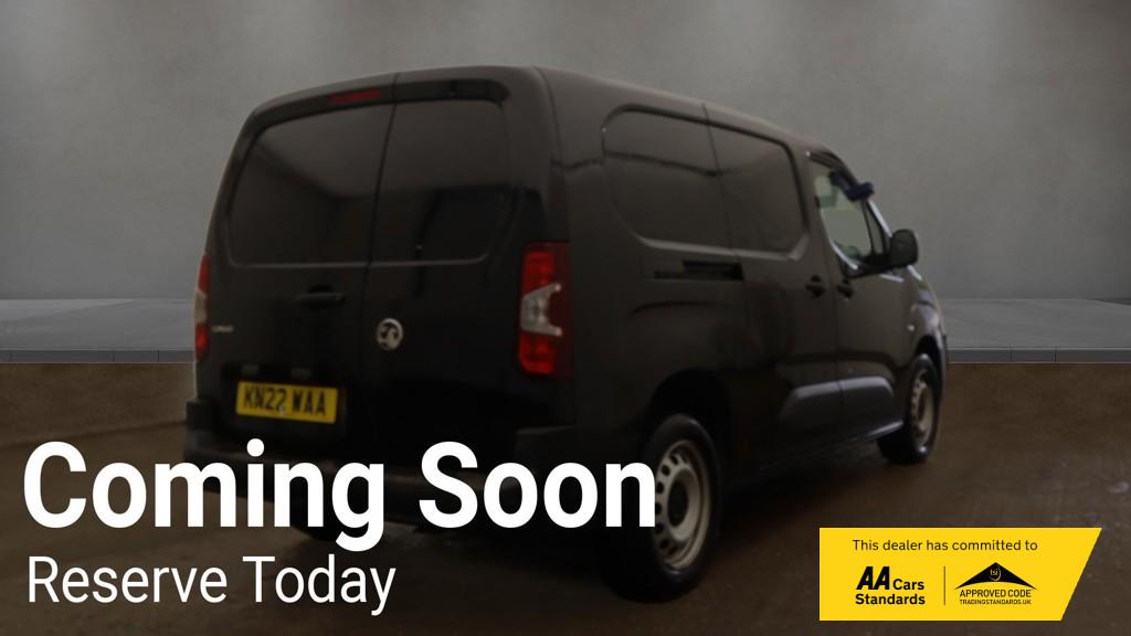 Vauxhall Combo 1.5 Turbo D 2300 Dynamic Panel Van 4dr Diesel Manual L2 H1 Euro 6 (100 ps)