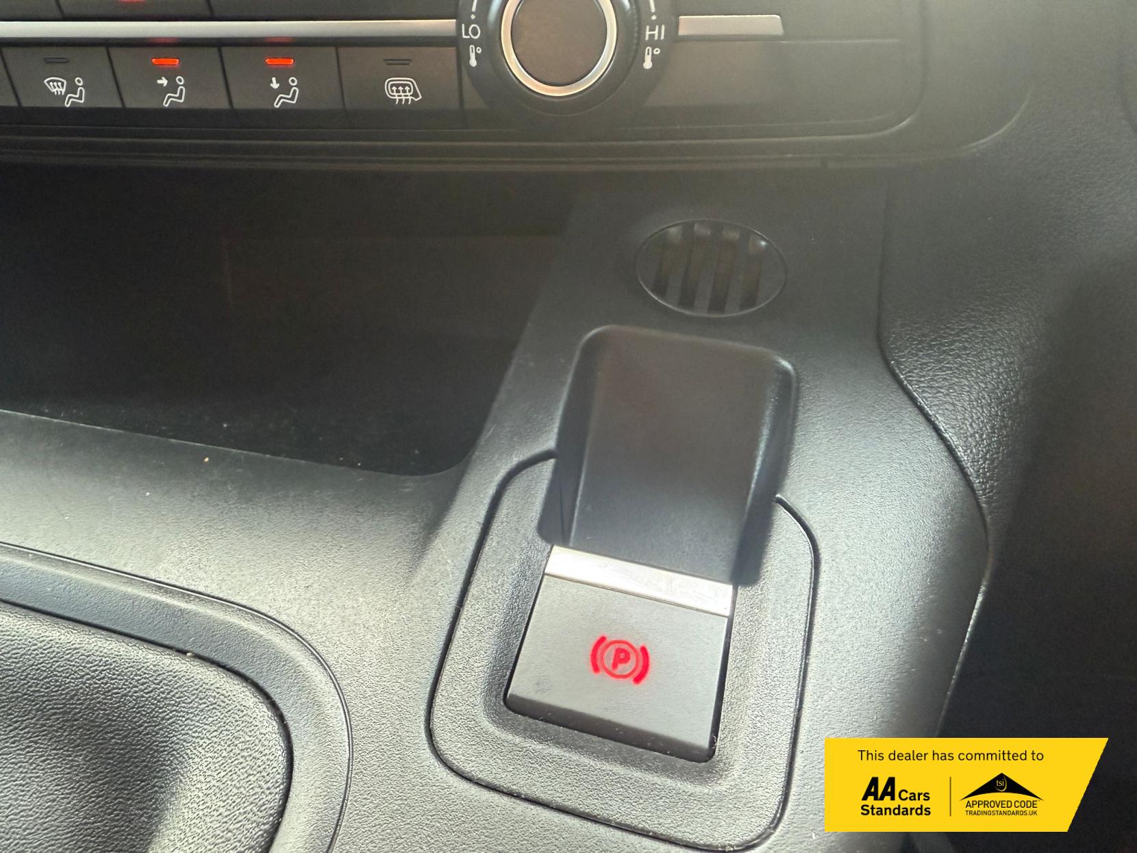 Vauxhall Combo 1.5 Turbo D 2300 Dynamic Panel Van 4dr Diesel Manual L2 H1 Euro 6 (100 ps)