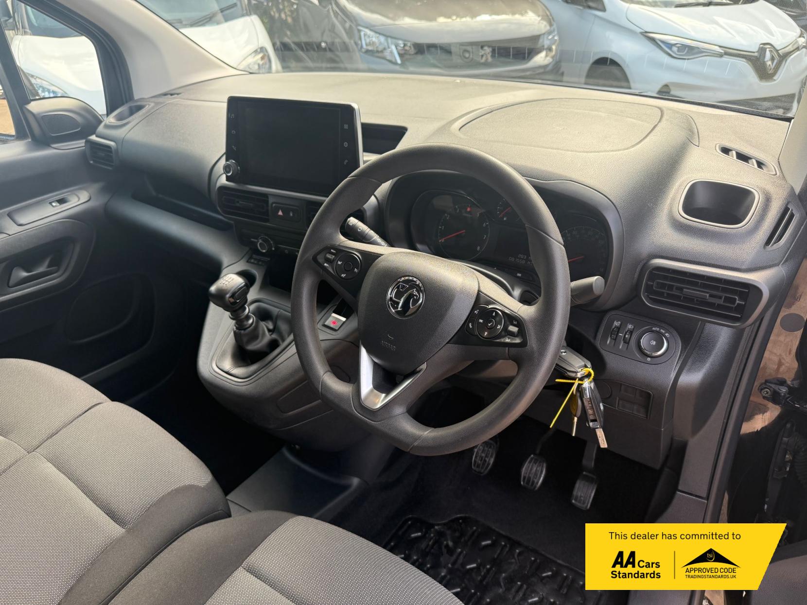 Vauxhall Combo 1.5 Turbo D 2300 Dynamic Panel Van 4dr Diesel Manual L2 H1 Euro 6 (100 ps)