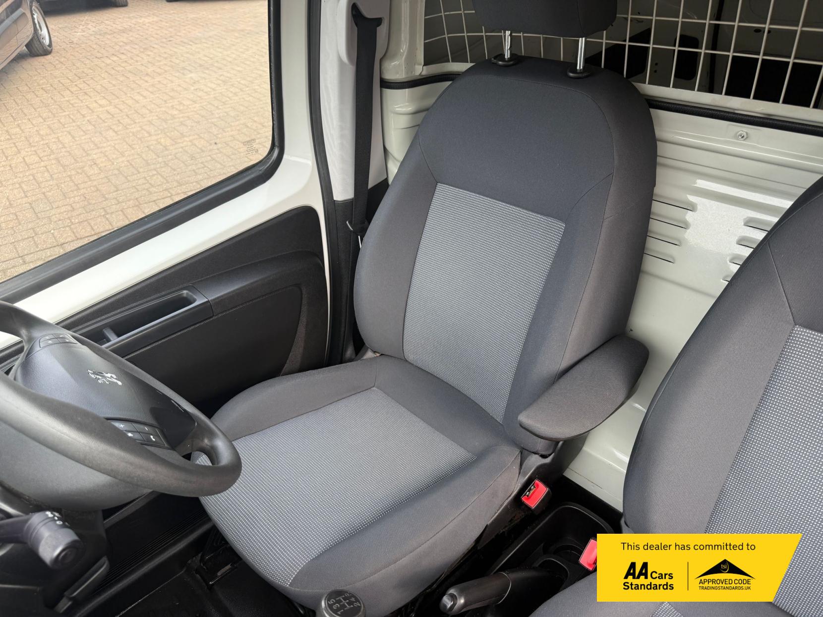 Peugeot Bipper 1.4 HDi 8v Professional Class II Panel Van 3dr Diesel Manual FWD L1 H1 (123 g/km, 70 bhp)