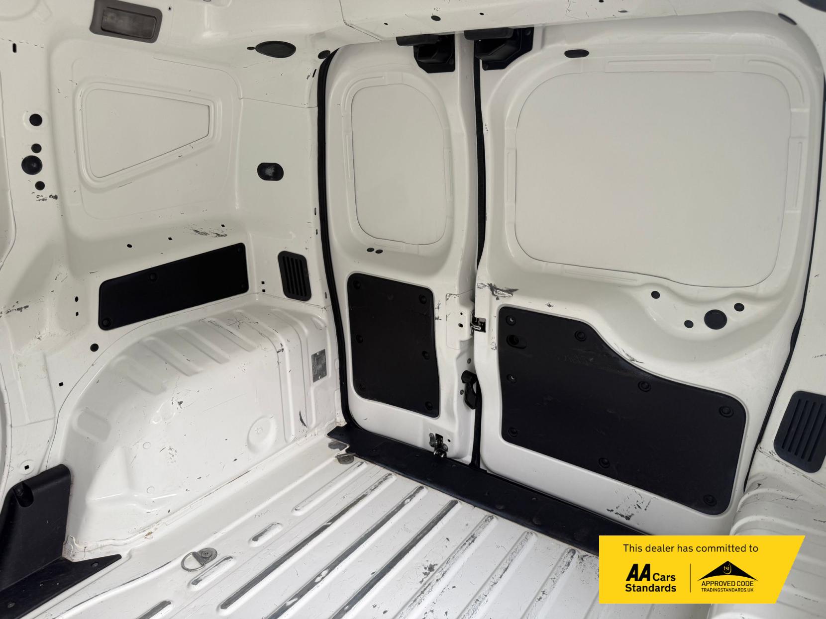 Peugeot Bipper 1.4 HDi 8v Professional Class II Panel Van 3dr Diesel Manual FWD L1 H1 (123 g/km, 70 bhp)
