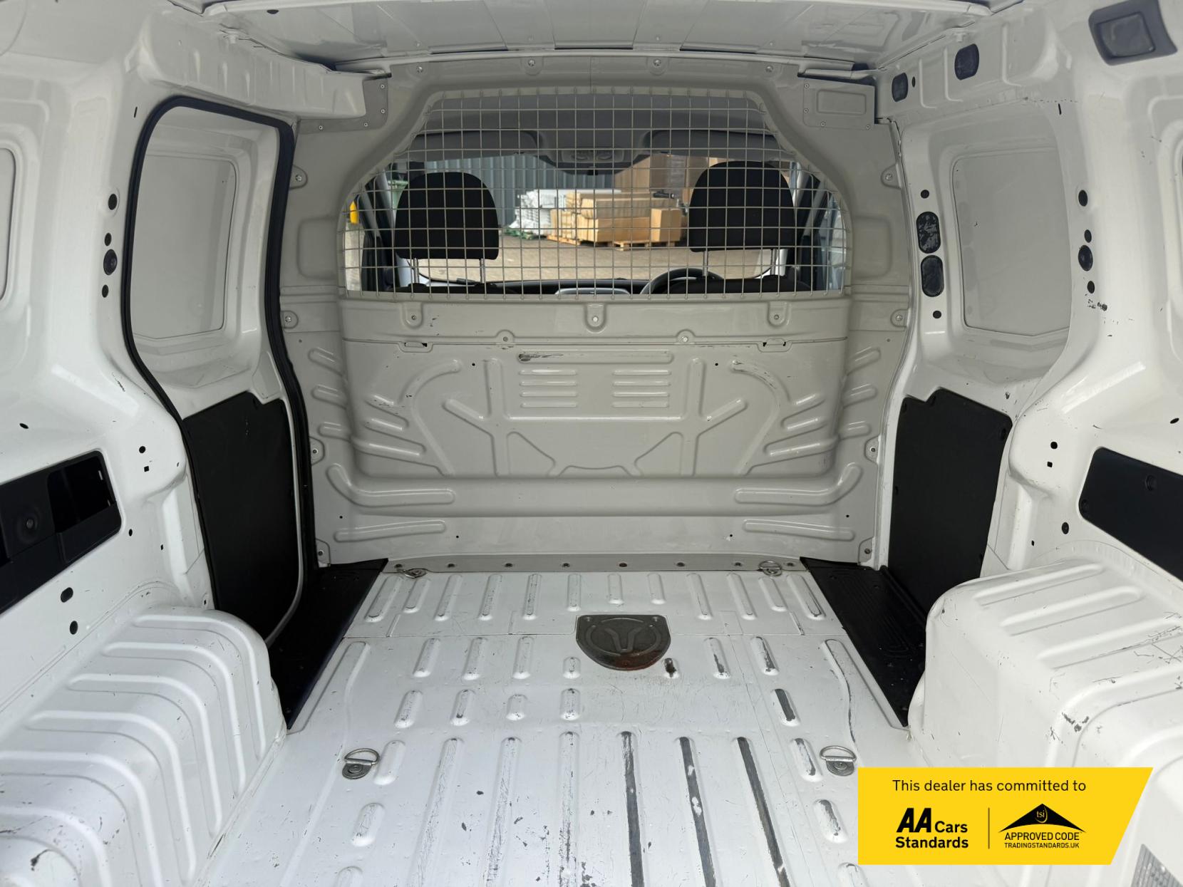 Peugeot Bipper 1.4 HDi 8v Professional Class II Panel Van 3dr Diesel Manual FWD L1 H1 (123 g/km, 70 bhp)