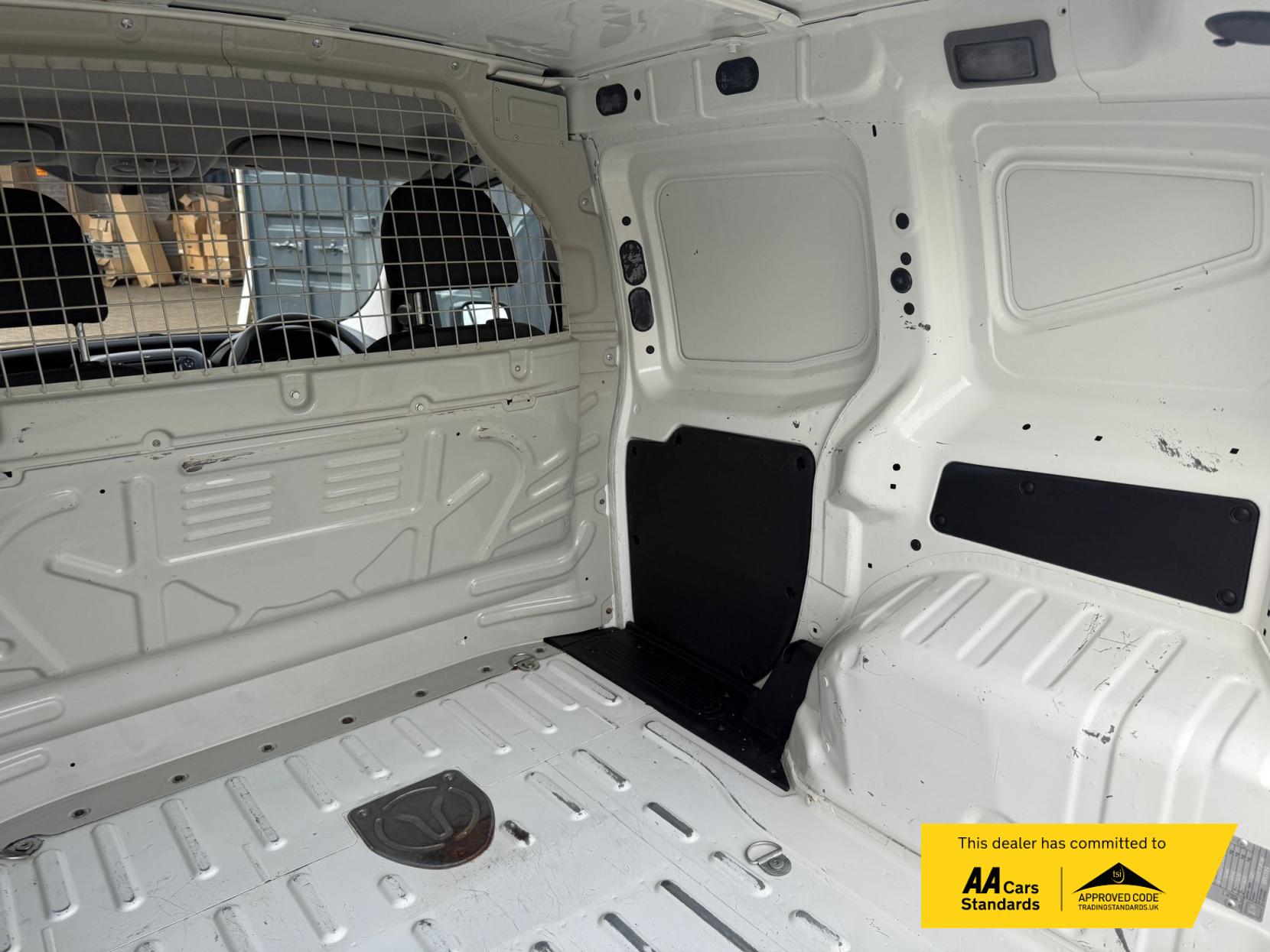 Peugeot Bipper 1.4 HDi 8v Professional Class II Panel Van 3dr Diesel Manual FWD L1 H1 (123 g/km, 70 bhp)