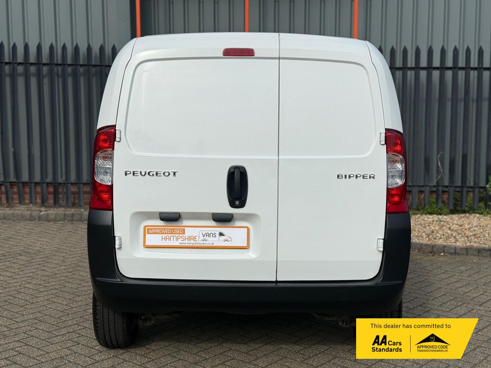Peugeot Bipper 1.4 HDi 8v Professional Class II Panel Van 3dr Diesel Manual FWD L1 H1 (123 g/km, 70 bhp)