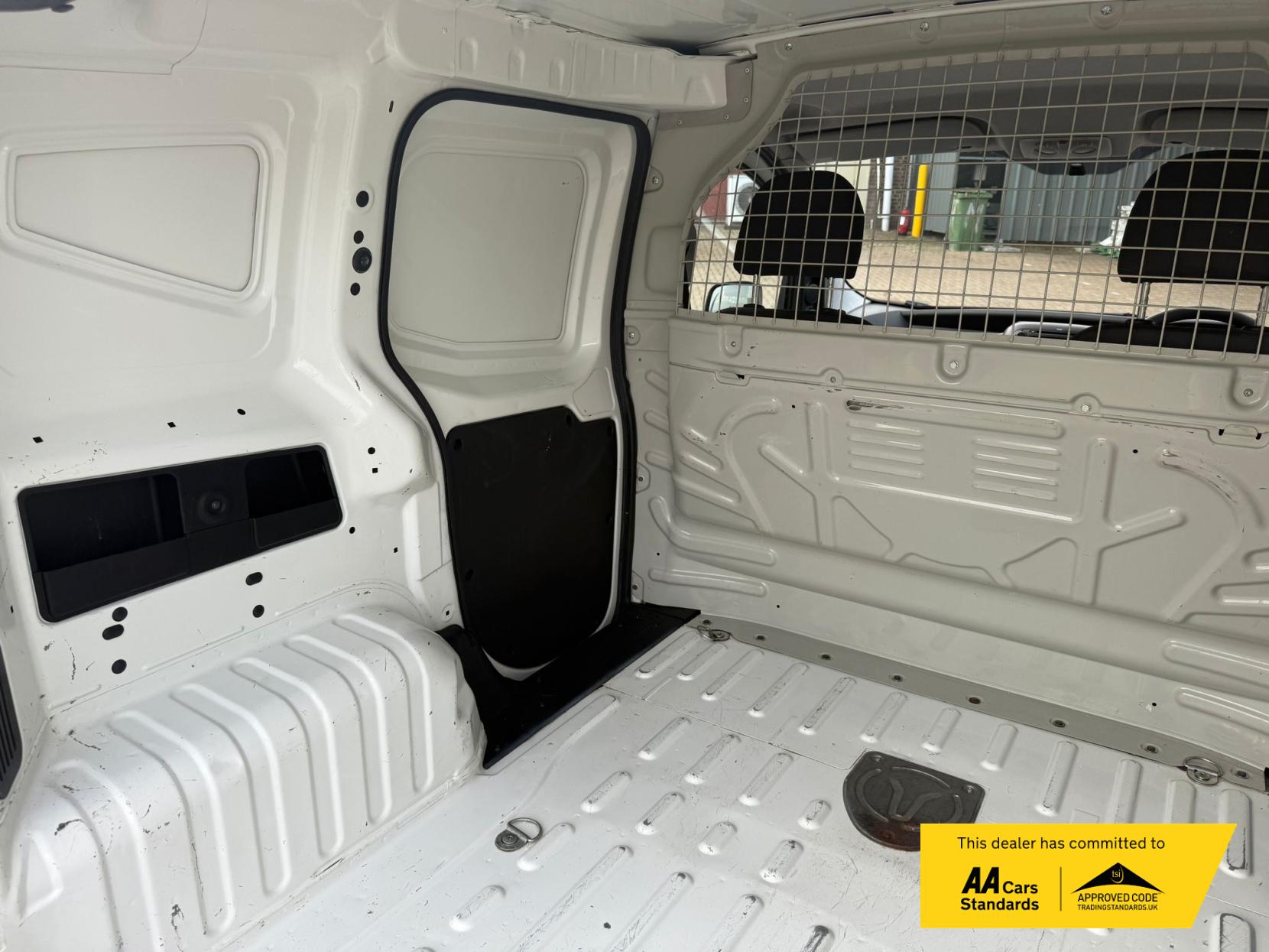 Peugeot Bipper 1.4 HDi 8v Professional Class II Panel Van 3dr Diesel Manual FWD L1 H1 (123 g/km, 70 bhp)