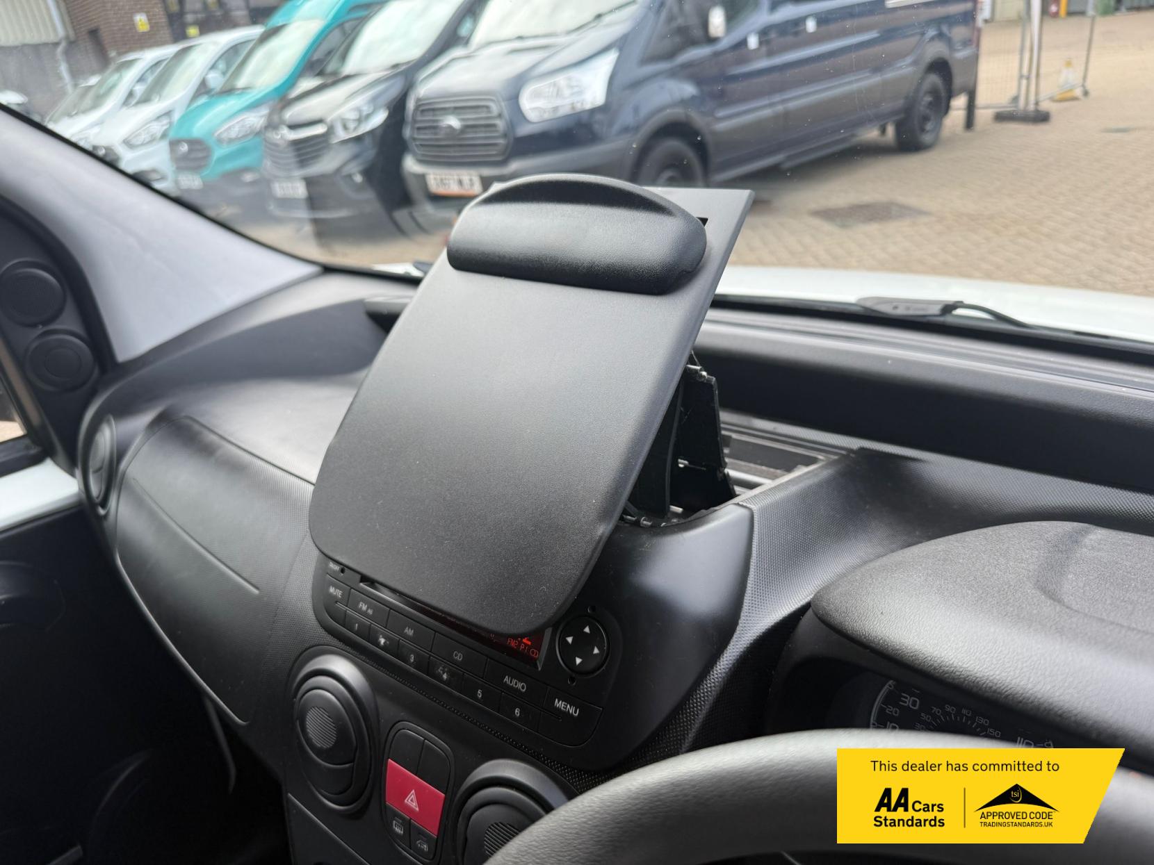 Peugeot Bipper 1.4 HDi 8v Professional Class II Panel Van 3dr Diesel Manual FWD L1 H1 (123 g/km, 70 bhp)