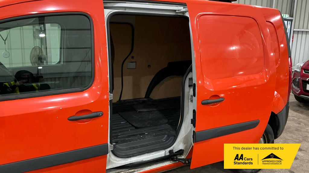 Mercedes-Benz Citan 1.5 109 CDI BlueEfficiency Panel Van 6dr Diesel Manual L3 Euro 5 (s/s) (90 ps)