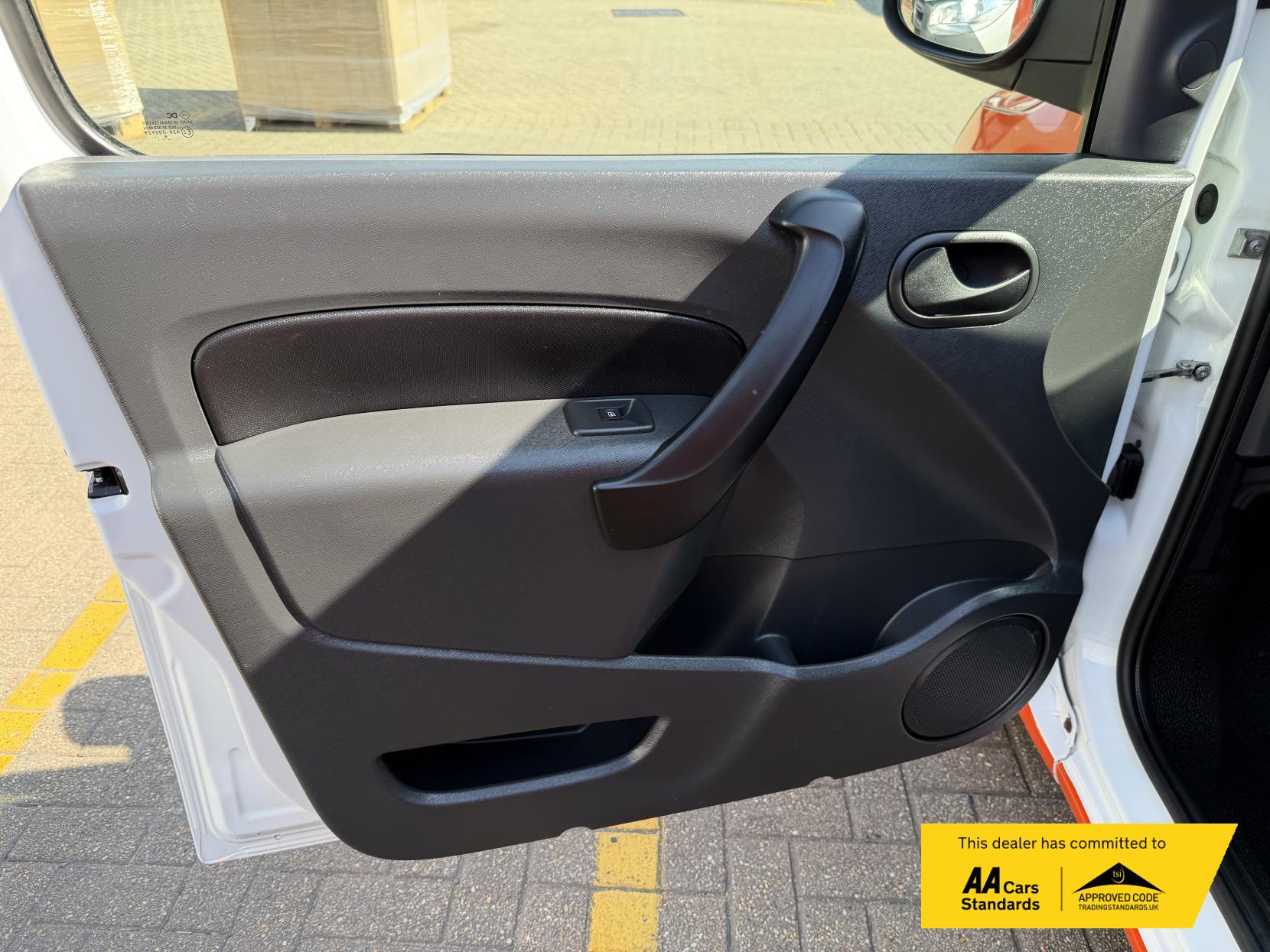 2019 Mercedes-Benz Citan 1.5 109 CDI BlueEfficiency Panel Van 6dr Diesel Manual L3 Euro 5 (s/s) (90 ps) - Thumbnail 25