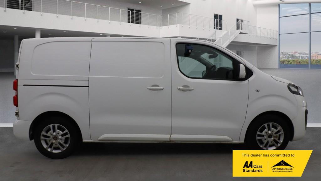 Vauxhall Vivaro 1.5 Turbo D 2700 Sportive Panel Van 5dr Diesel Manual L1 H1 Euro 6 (s/s) (100 ps)
