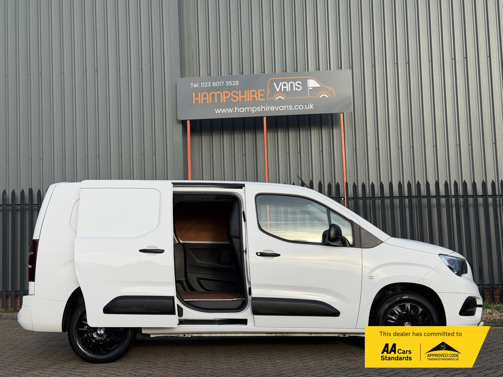 Vauxhall Combo 1.5 Turbo D 2300 Sportive Panel Van 4dr Diesel Manual L2 H1 Euro 6 (s/s) (100 ps)
