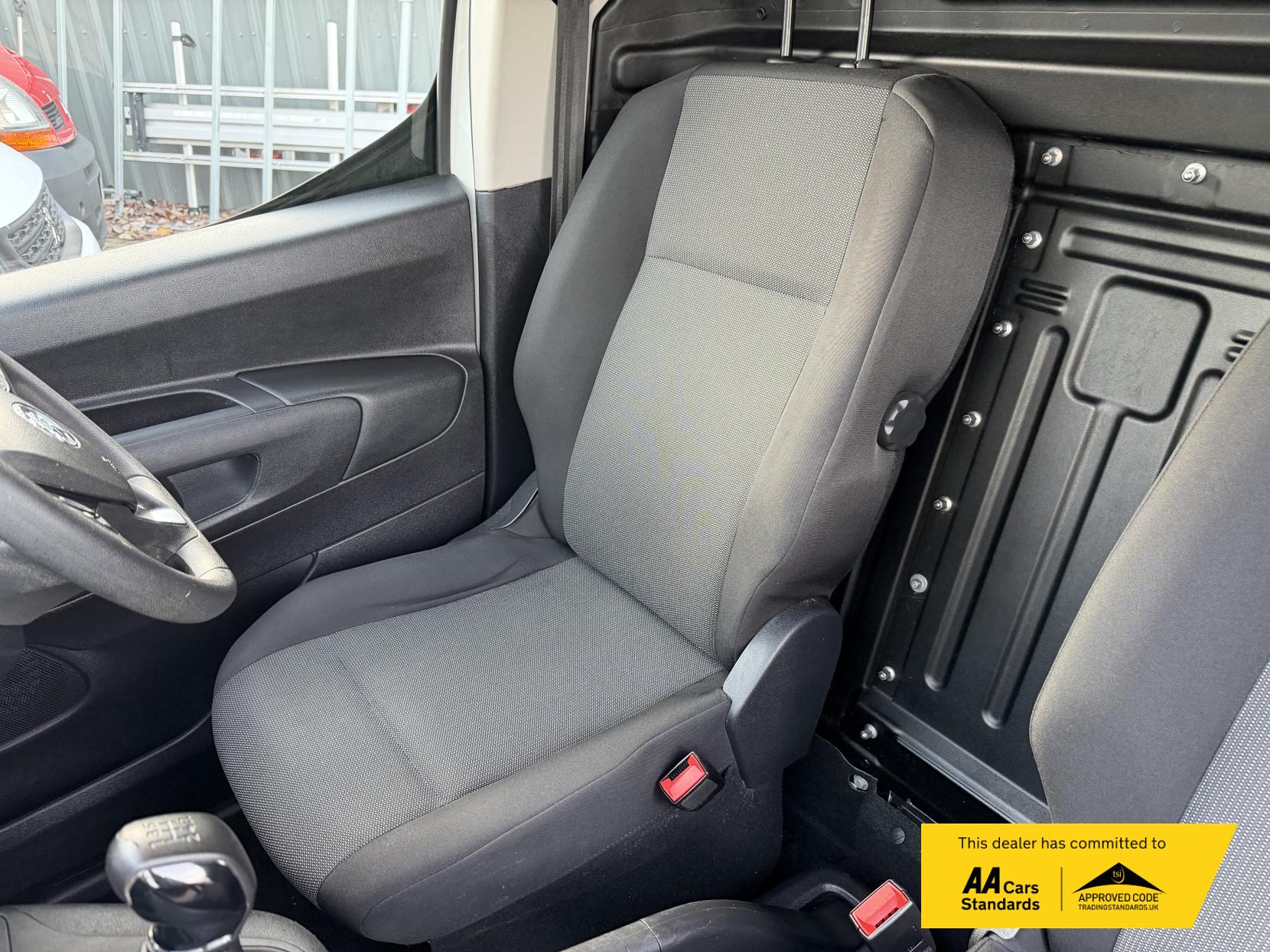 Vauxhall Combo 1.5 Turbo D 2300 Sportive Panel Van 4dr Diesel Manual L2 H1 Euro 6 (s/s) (100 ps)