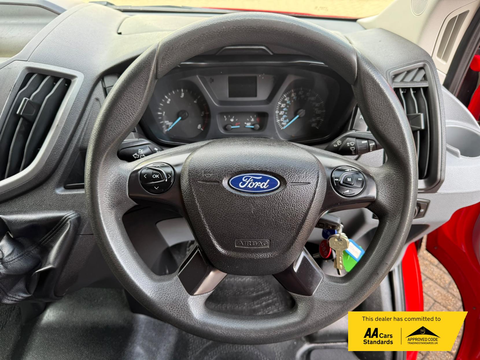 2018 Ford Transit 2.0 350 EcoBlue Panel Van 5dr Diesel Manual RWD L2 H3 Euro 6 (130 ps) - Thumbnail 38
