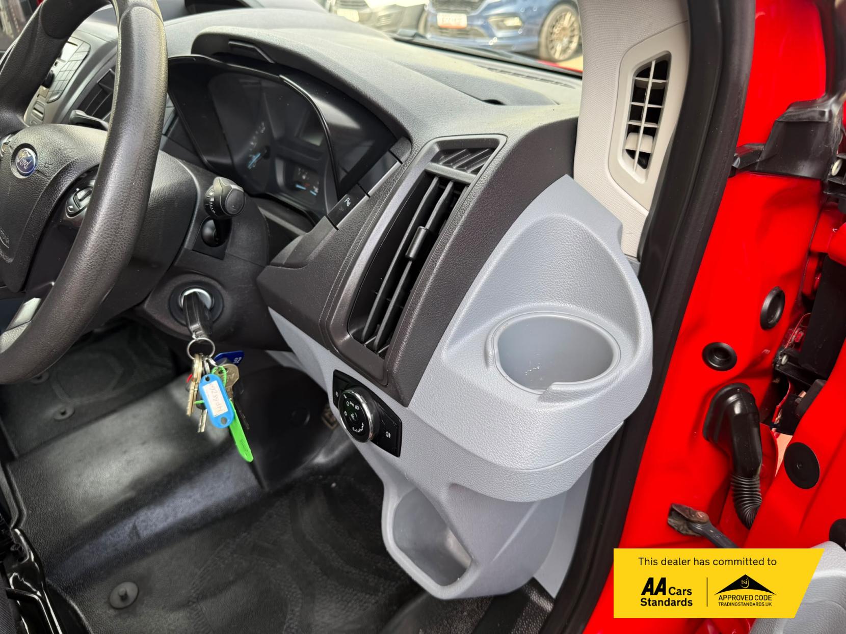 2018 Ford Transit 2.0 350 EcoBlue Panel Van 5dr Diesel Manual RWD L2 H3 Euro 6 (130 ps) - Thumbnail 47