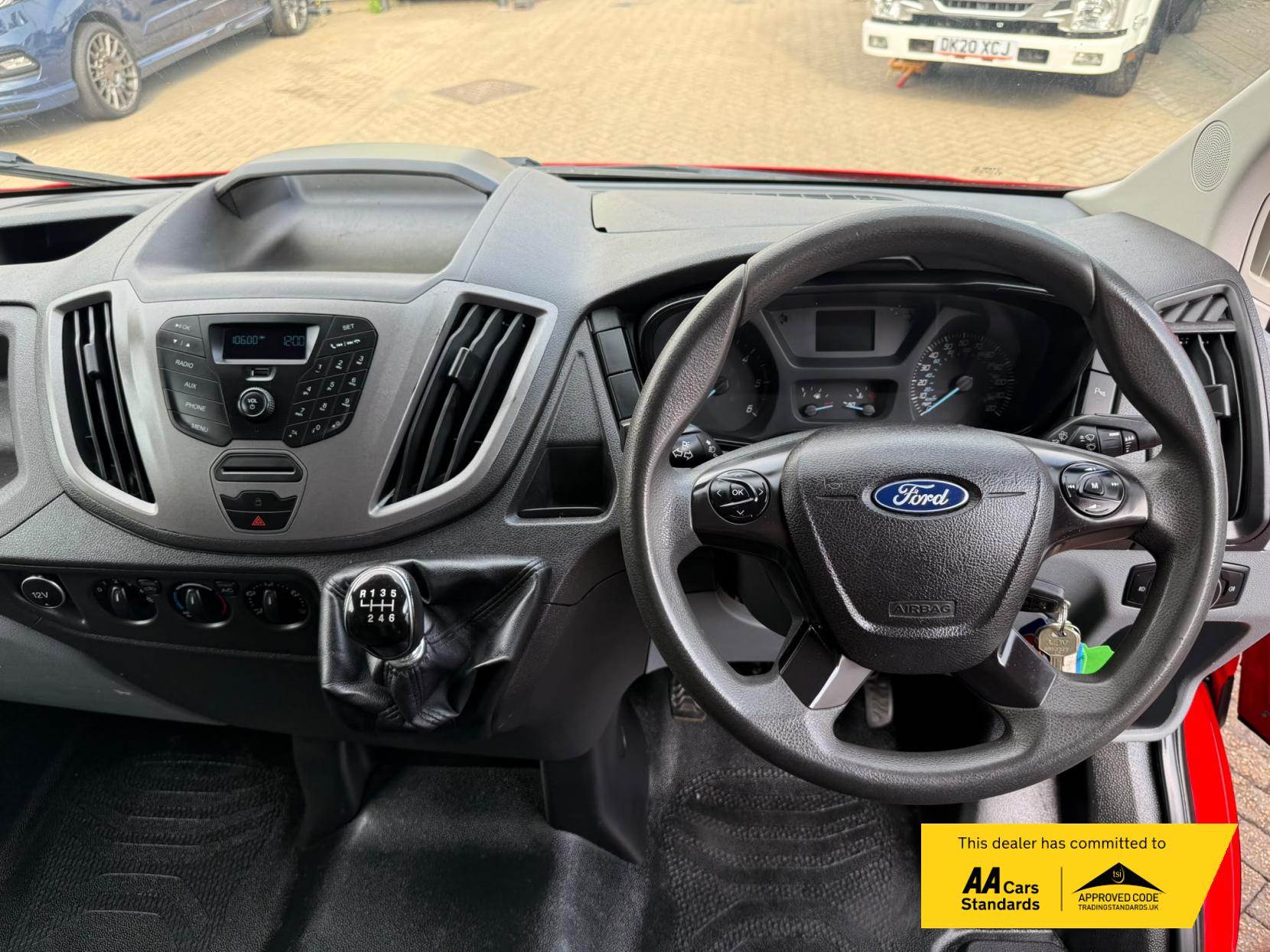 2018 Ford Transit 2.0 350 EcoBlue Panel Van 5dr Diesel Manual RWD L2 H3 Euro 6 (130 ps) - Thumbnail 42