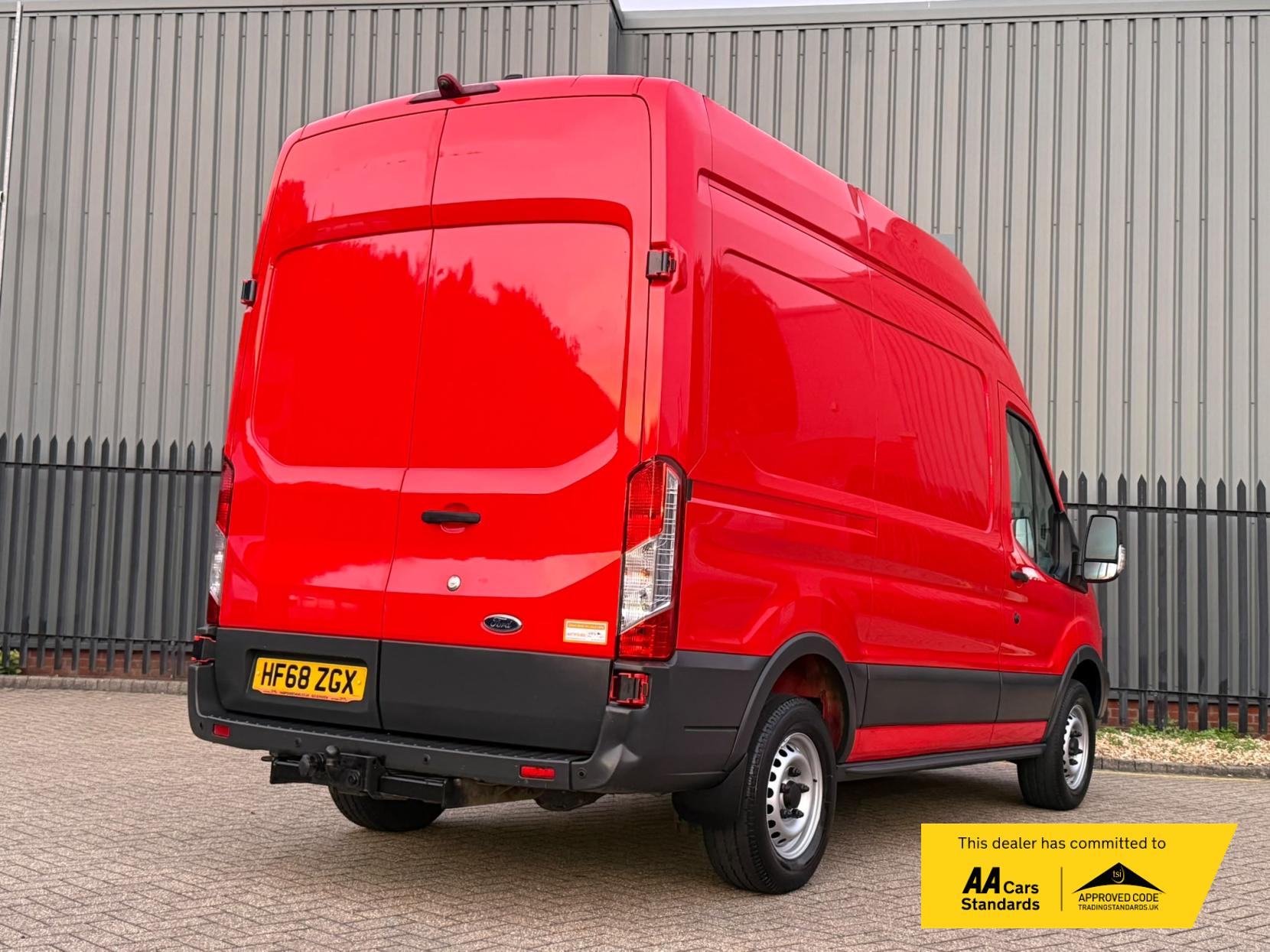 2018 Ford Transit 2.0 350 EcoBlue Panel Van 5dr Diesel Manual RWD L2 H3 Euro 6 (130 ps) - Thumbnail 3