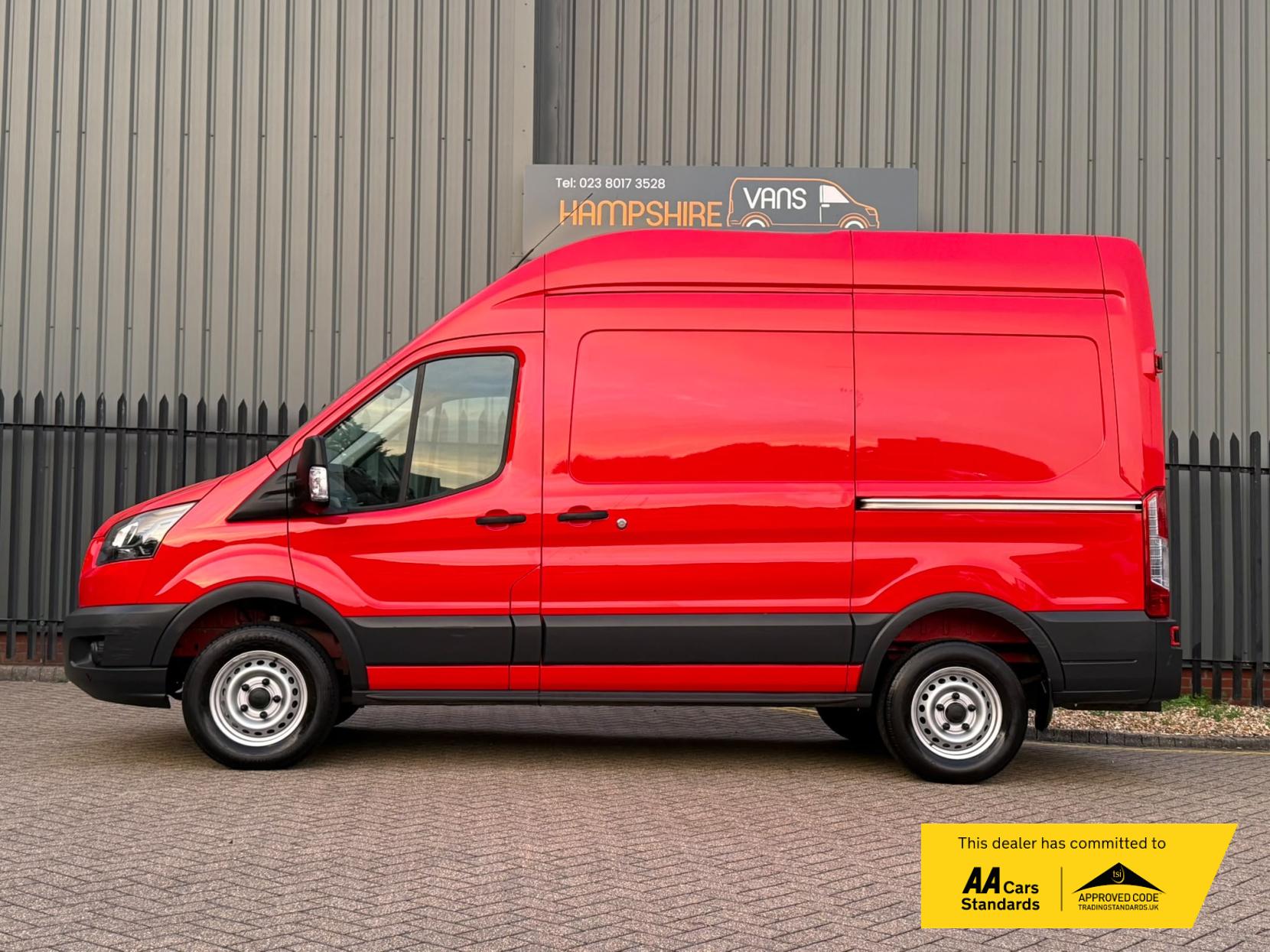 2018 Ford Transit 2.0 350 EcoBlue Panel Van 5dr Diesel Manual RWD L2 H3 Euro 6 (130 ps) - Thumbnail 5