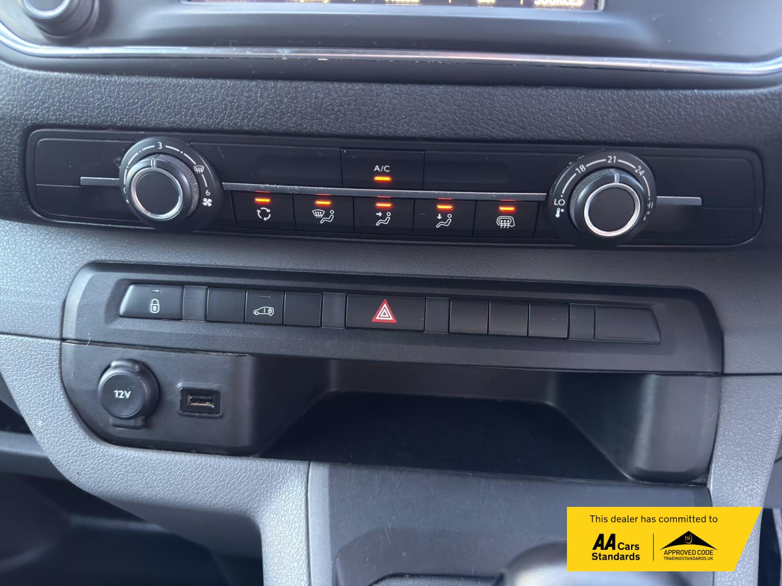 2020 Vauxhall Vivaro 1.5 Turbo D 2900 Sportive Panel Van 5dr Diesel Manual L2 H1 Euro 6 (s/s) (100 ps) - Thumbnail 36