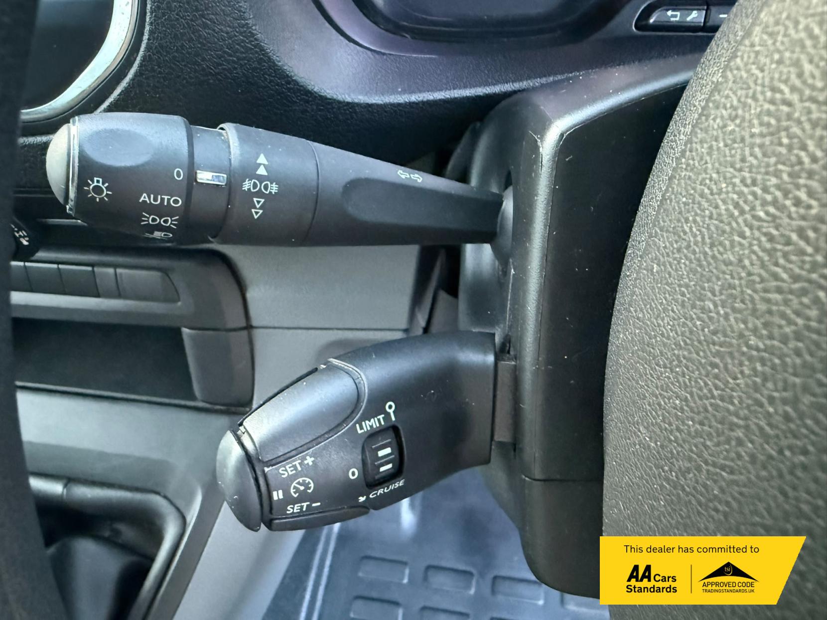 2020 Vauxhall Vivaro 1.5 Turbo D 2900 Sportive Panel Van 5dr Diesel Manual L2 H1 Euro 6 (s/s) (100 ps) - Thumbnail 41