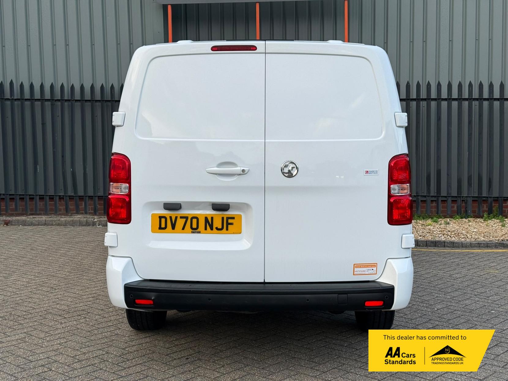 2020 Vauxhall Vivaro 1.5 Turbo D 2900 Sportive Panel Van 5dr Diesel Manual L2 H1 Euro 6 (s/s) (100 ps) - Thumbnail 21