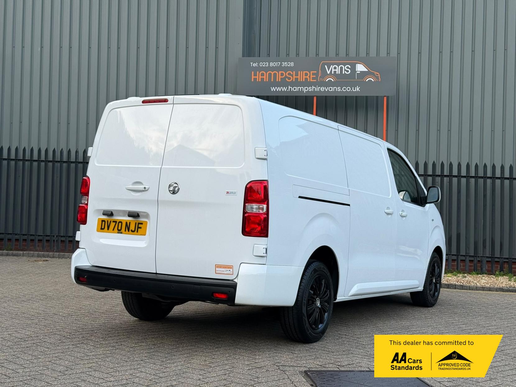 2020 Vauxhall Vivaro 1.5 Turbo D 2900 Sportive Panel Van 5dr Diesel Manual L2 H1 Euro 6 (s/s) (100 ps) - Thumbnail 3
