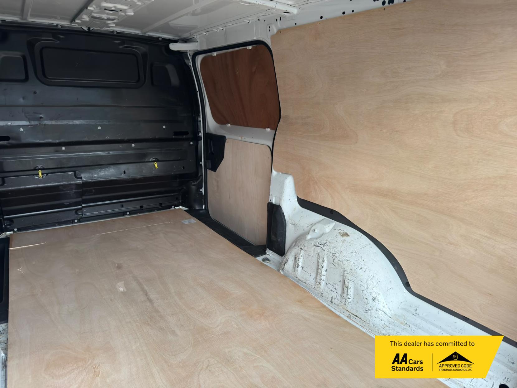 2020 Vauxhall Vivaro 1.5 Turbo D 2900 Sportive Panel Van 5dr Diesel Manual L2 H1 Euro 6 (s/s) (100 ps) - Thumbnail 27