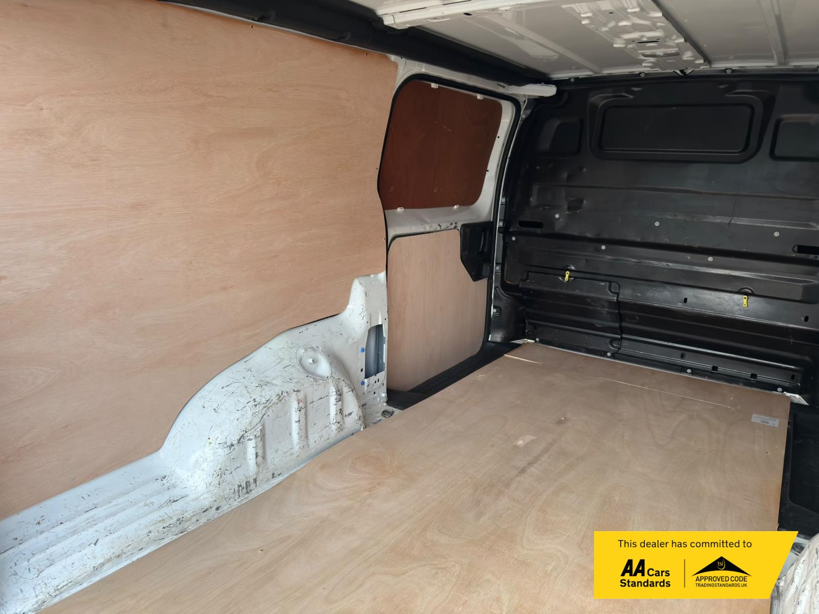 2020 Vauxhall Vivaro 1.5 Turbo D 2900 Sportive Panel Van 5dr Diesel Manual L2 H1 Euro 6 (s/s) (100 ps) - Thumbnail 24
