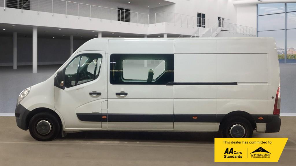 Renault Master 2.3 dCi ENERGY 35 Business Combi Van Double Cab 5dr Diesel Manual FWD MWB Medium Roof Euro 6 (s/s) (9 Seat) (145 ps)