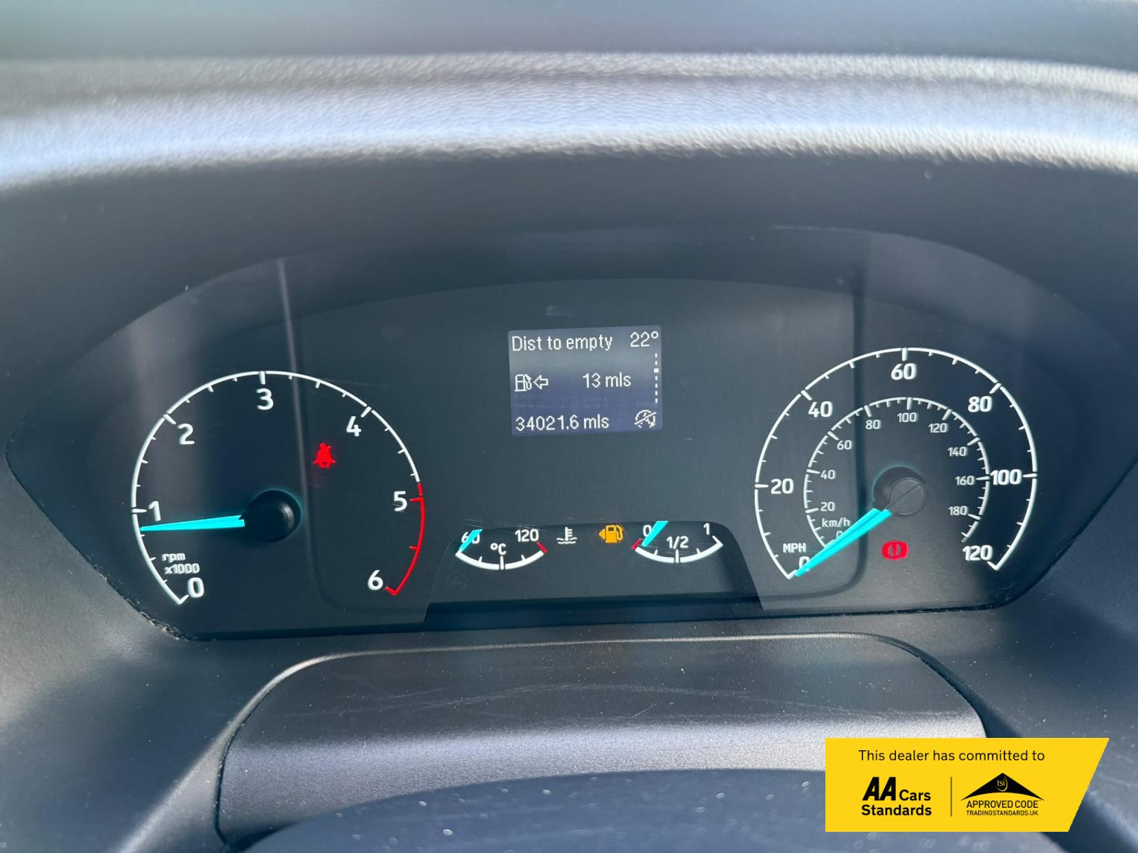 2022 Ford Transit Custom 2.0 300 EcoBlue Limited Panel Van 5dr Diesel Manual L2 H1 Euro 6 (s/s) (130 ps) - Thumbnail 43