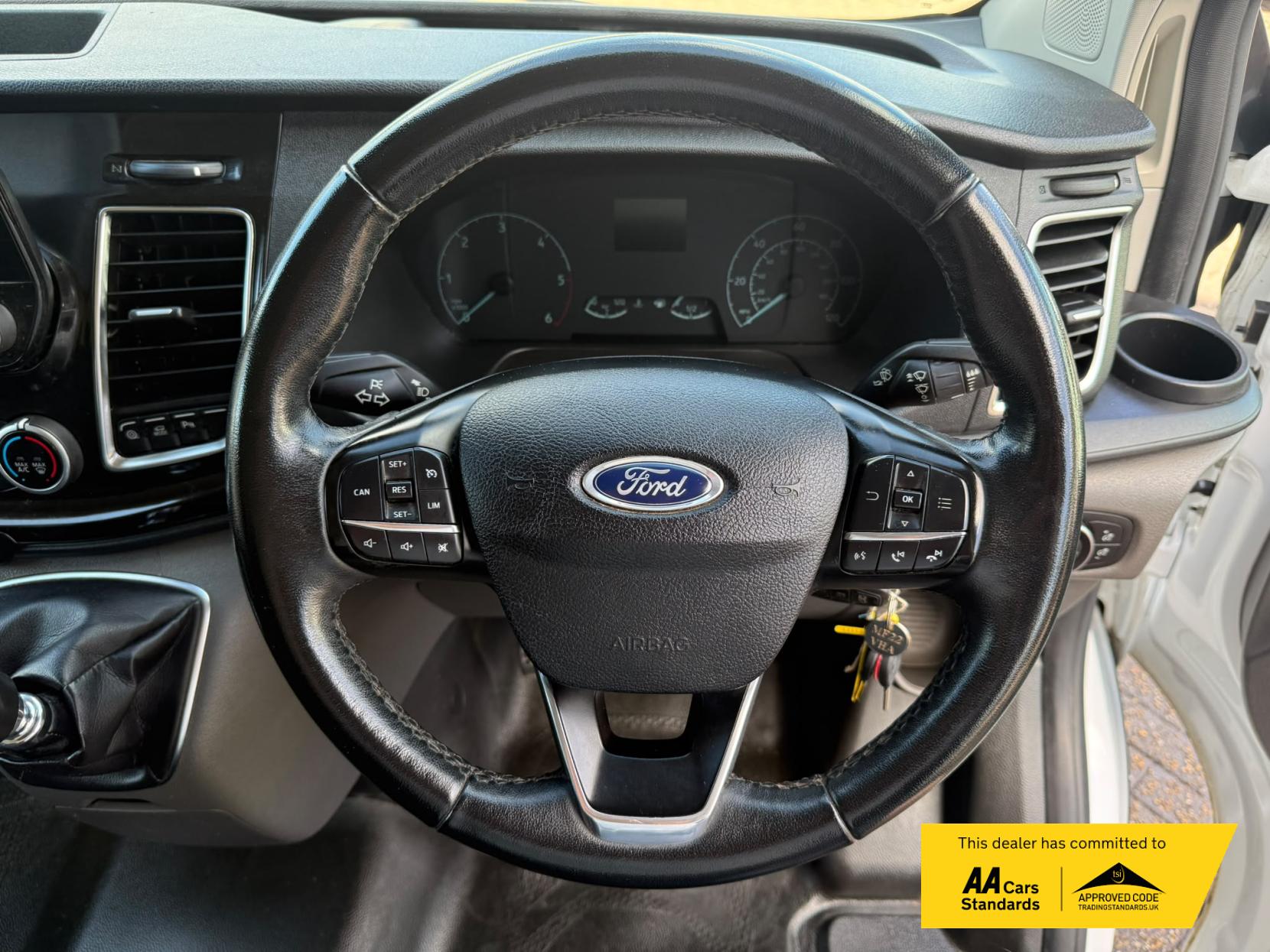 2022 Ford Transit Custom 2.0 300 EcoBlue Limited Panel Van 5dr Diesel Manual L2 H1 Euro 6 (s/s) (130 ps) - Thumbnail 42