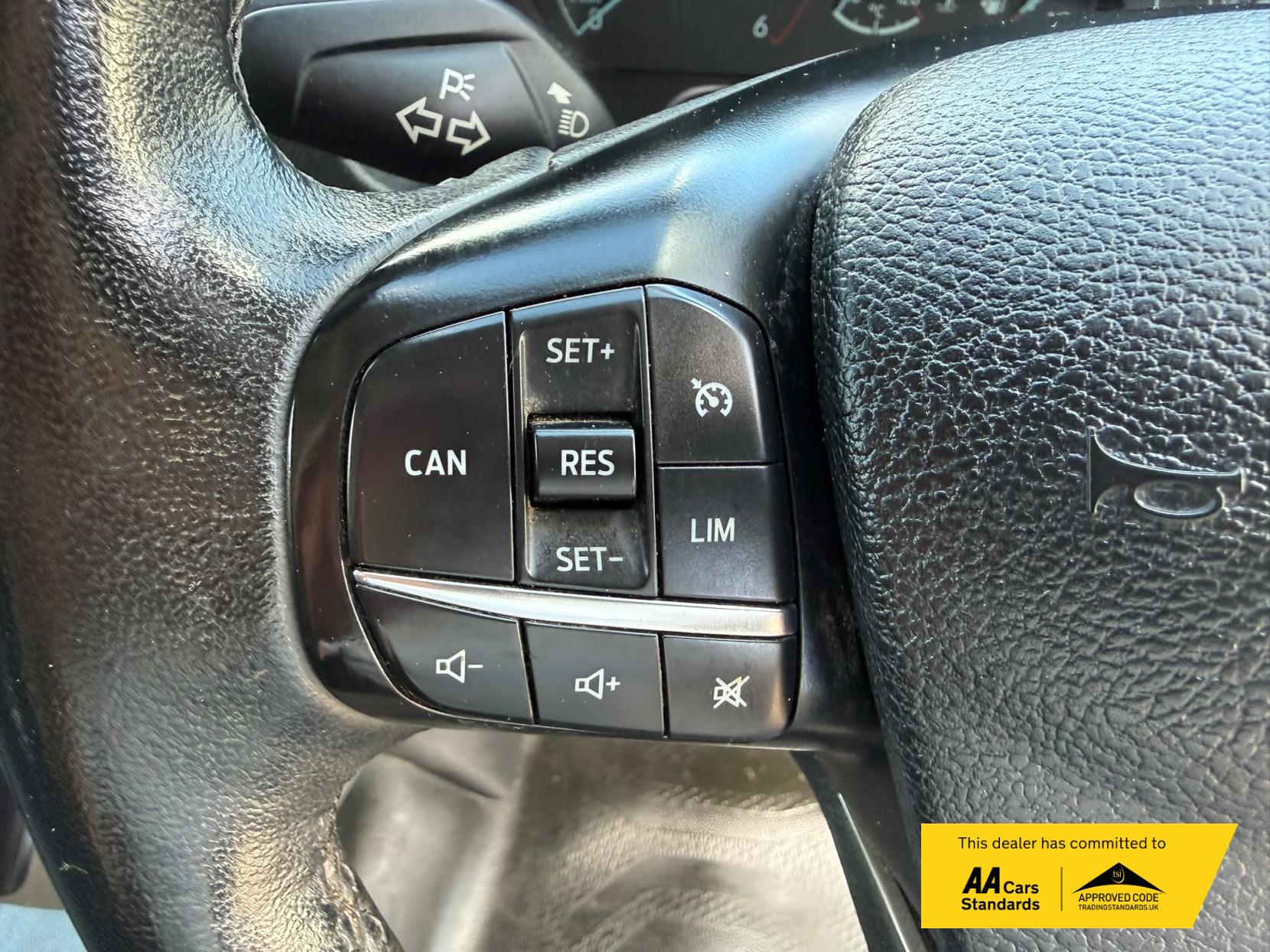 2022 Ford Transit Custom 2.0 300 EcoBlue Limited Panel Van 5dr Diesel Manual L2 H1 Euro 6 (s/s) (130 ps) - Thumbnail 41