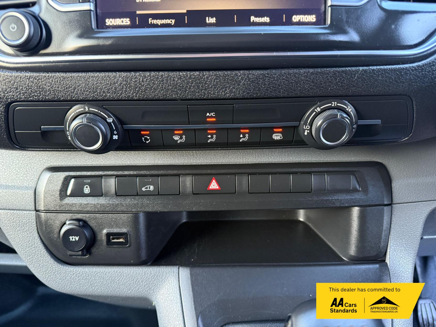 Vauxhall Vivaro 2.0 Turbo D 3100 Sportive Panel Van 5dr Diesel Manual L2 H1 Euro 6 (s/s) (120 ps)