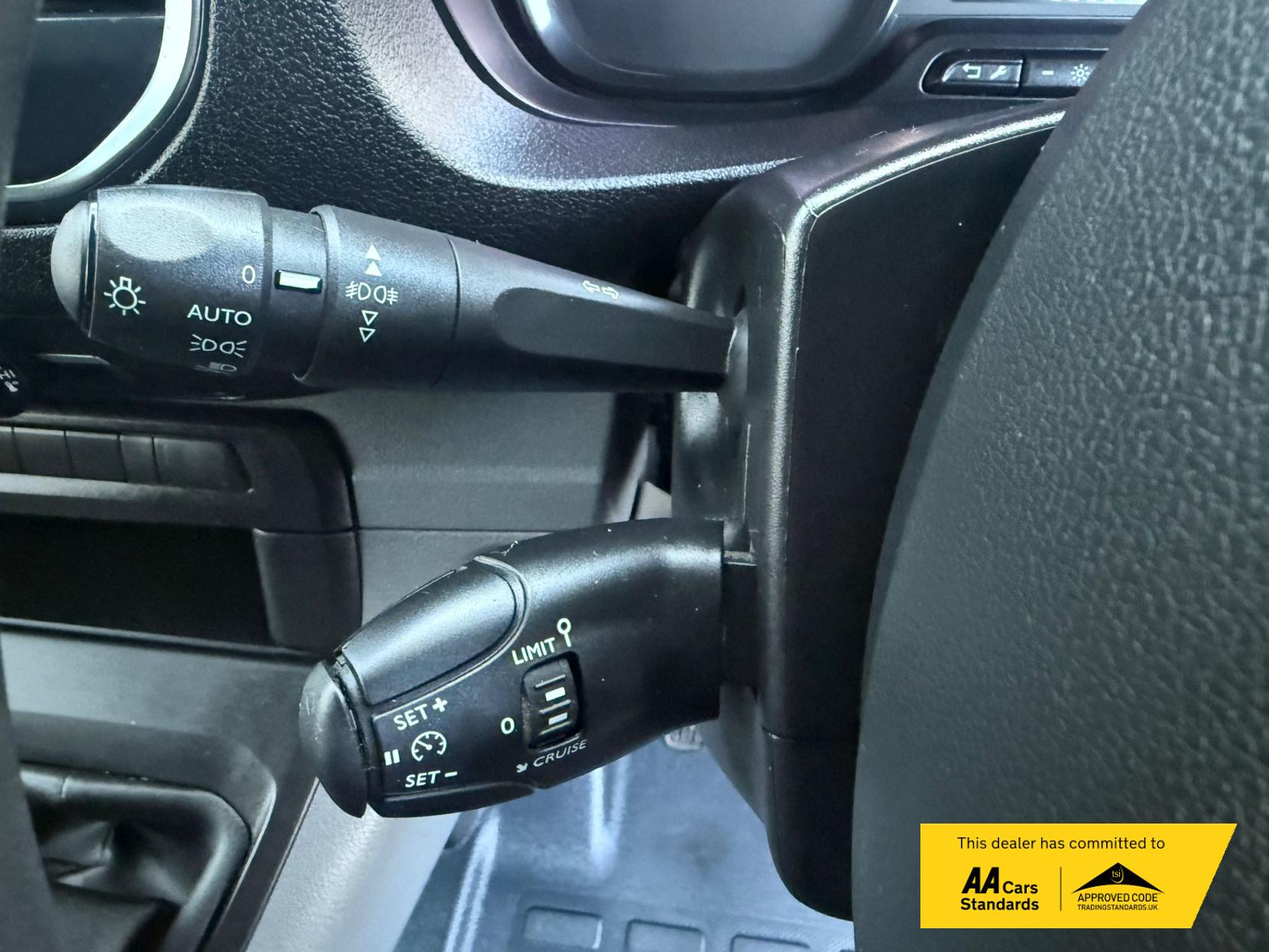 Vauxhall Vivaro 2.0 Turbo D 3100 Sportive Panel Van 5dr Diesel Manual L2 H1 Euro 6 (s/s) (120 ps)