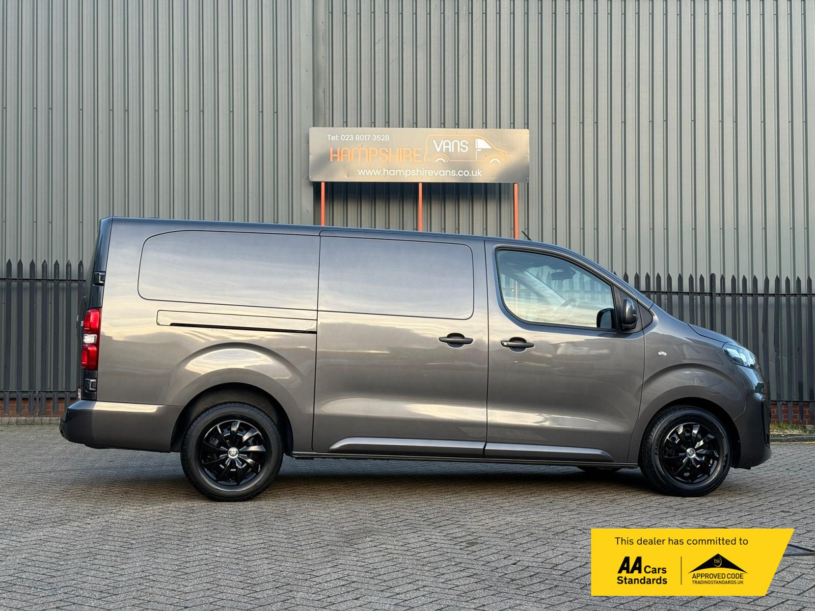 Vauxhall Vivaro 2.0 Turbo D 3100 Sportive Panel Van 5dr Diesel Manual L2 H1 Euro 6 (s/s) (120 ps)
