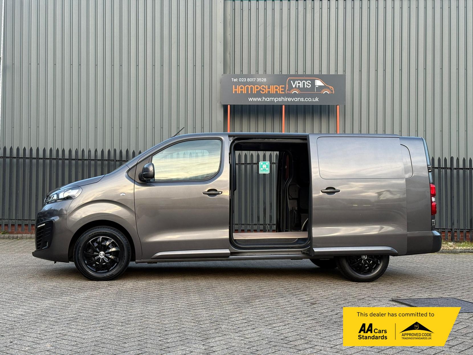 Vauxhall Vivaro 2.0 Turbo D 3100 Sportive Panel Van 5dr Diesel Manual L2 H1 Euro 6 (s/s) (120 ps)