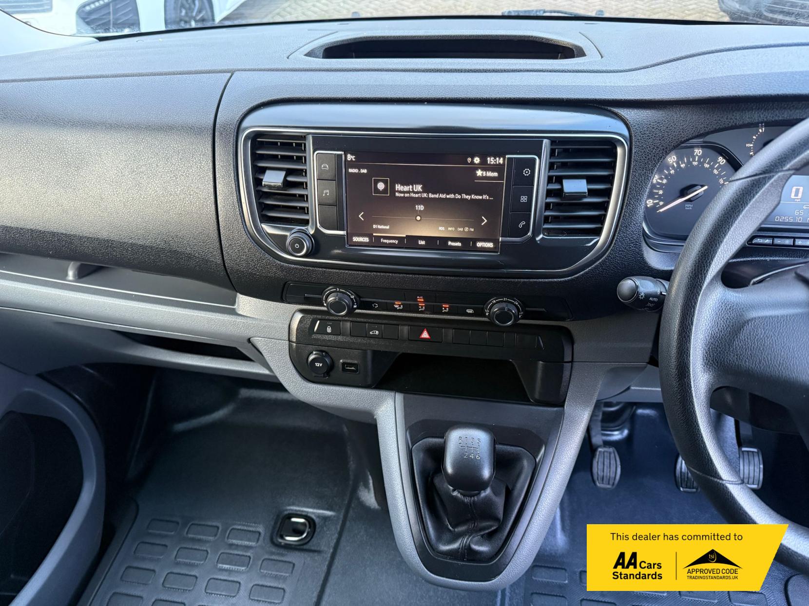 Vauxhall Vivaro 2.0 Turbo D 3100 Sportive Panel Van 5dr Diesel Manual L2 H1 Euro 6 (s/s) (120 ps)